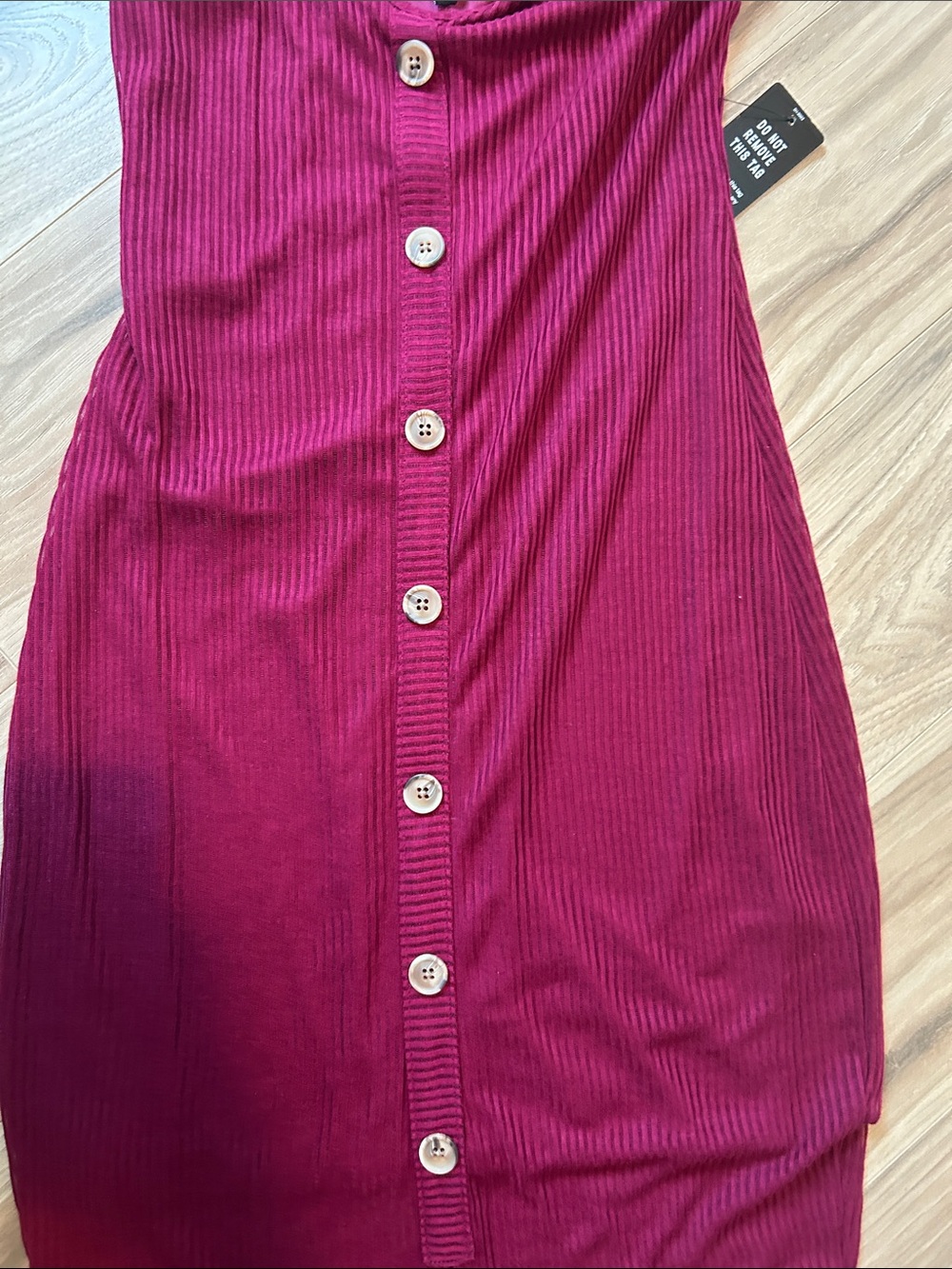 Express Berry-Red Ribbed Button-Front Midi Dress - Picture 3 of 6
